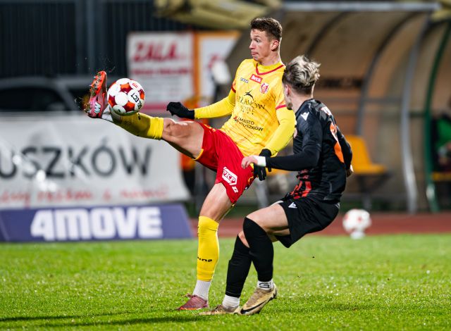 Chrobry Głogów pokonał na wyjeździe Znicza Pruszków 2:0
