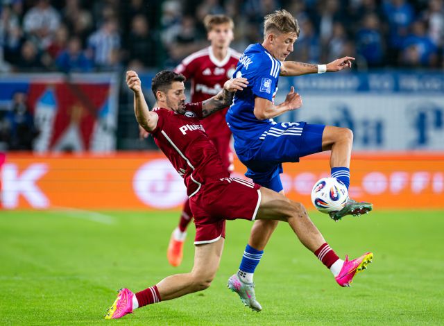 Wisła Płock sensacyjnie pokonuje Legię Warszawa!