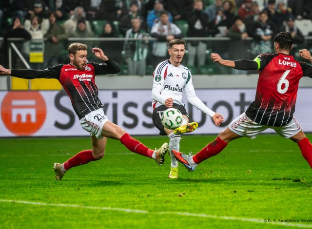 StrefaPilki -1968.jpg